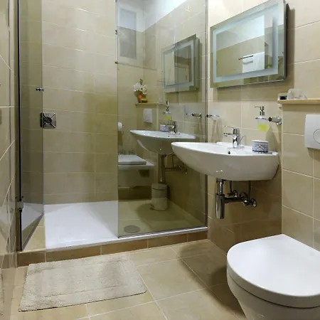 Felicitas At The Center Near The شقة *