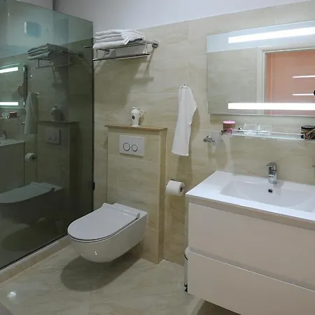 Apartment Luxury Felicitas At The Center Near The